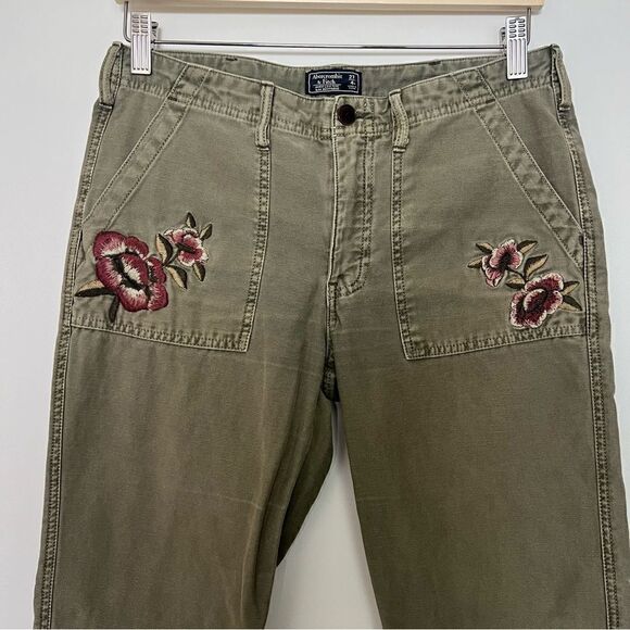 Abercrombie & Fitch Pants Womens Size 27/4 Green Denim Twill Floral Embroidered - Picture 2 of 14